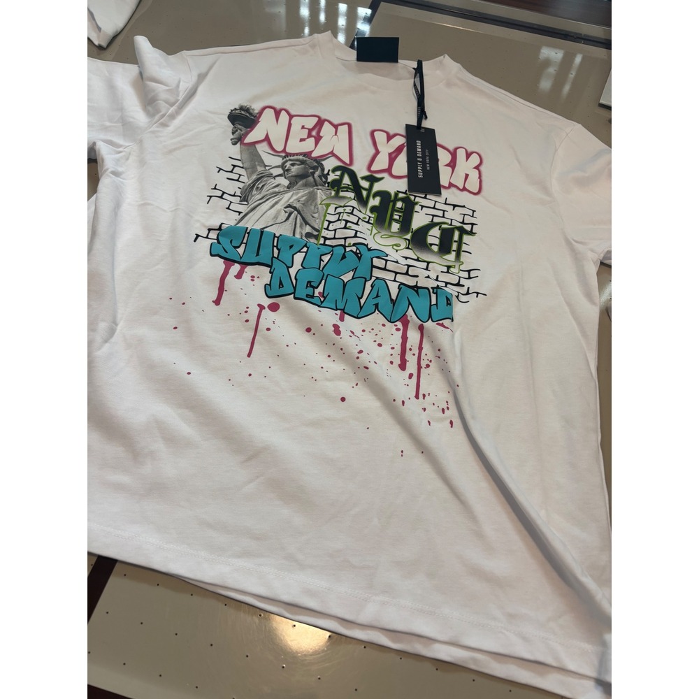 Supply & Demand NYC Graphic Tee White Statue of Liberty Graffiti ShirtSize L NEW